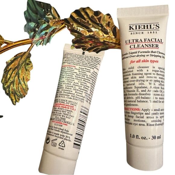 Kiehl's Ultra Facial Cleanser -
New, 1 fl oz (30 ml) - Picture 10 of 12